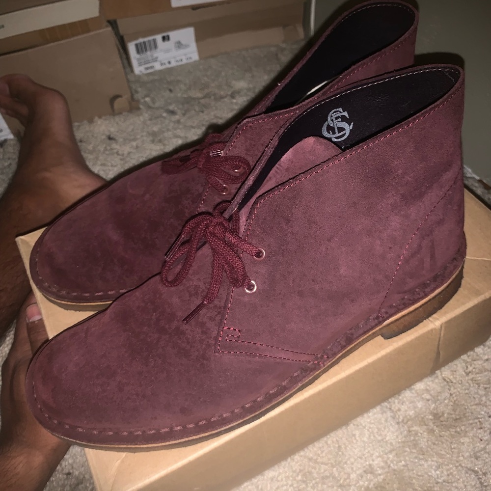 2 Fall Color Suede Clark’s. Worn.